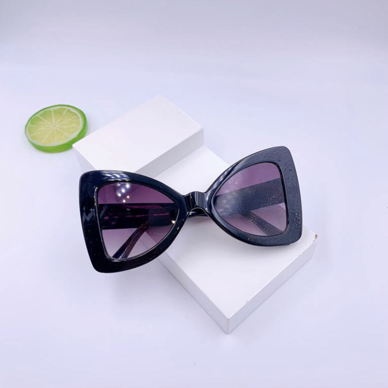 Bow sunglasses with pearls